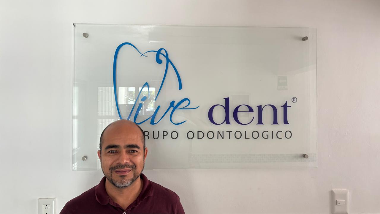 🦷 CUPÓN EXCLUSIVO EXPLORE NEXTINATION & VIVE DENTAL 🦷
✨ ¡Recupera tu sonrisa al mejor precio! ✨ 📍 PROMOCIÓN ESPECIAL Incluye:
✅ Tratamiento de hasta 6 caries o cavidades ✅ Aplicable para caries Nivel 1, Nivel 2 o Nivel 3
✅ Limpieza dental profesional ✅ Fotografías diagnósticas ✅ Radiografías necesarias para valoración
✅ Exploración y evaluación bucal completa ✅ Plan de tratamiento personalizado Promoción válida únicamente con cita previa. Sujeta a valoración inicial por el especialista. No acumulable con otras promociones.
Válida para una sola persona. No transferible ni canjeable por efectivo. Tratamientos adicionales no incluidos se cotizarán por separado.